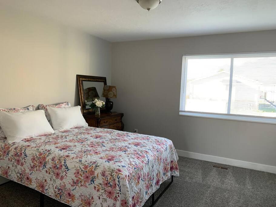 Rooms With A Mountain View Pleasant Grove Exteriér fotografie